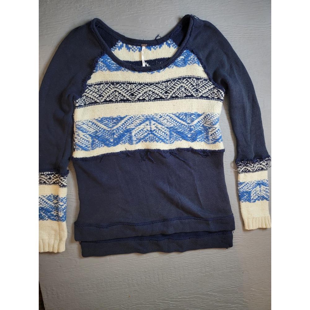 Free People Navy Blue Fair Distressed Knit Raglan Sweater Womens Size Medium